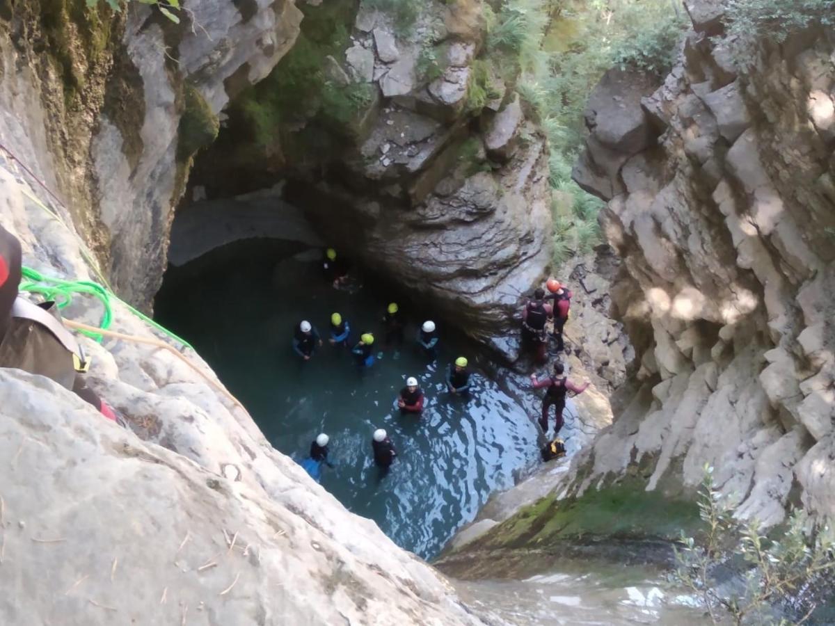 Albergue Casa De Broto Kültér fotó